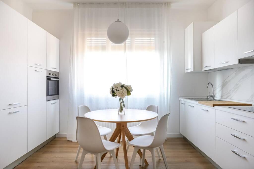 Tommy'S Flat Apartment Местре Екстериор снимка