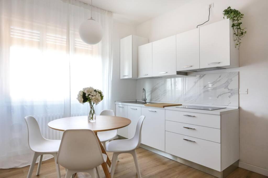 Tommy'S Flat Apartment Местре Екстериор снимка